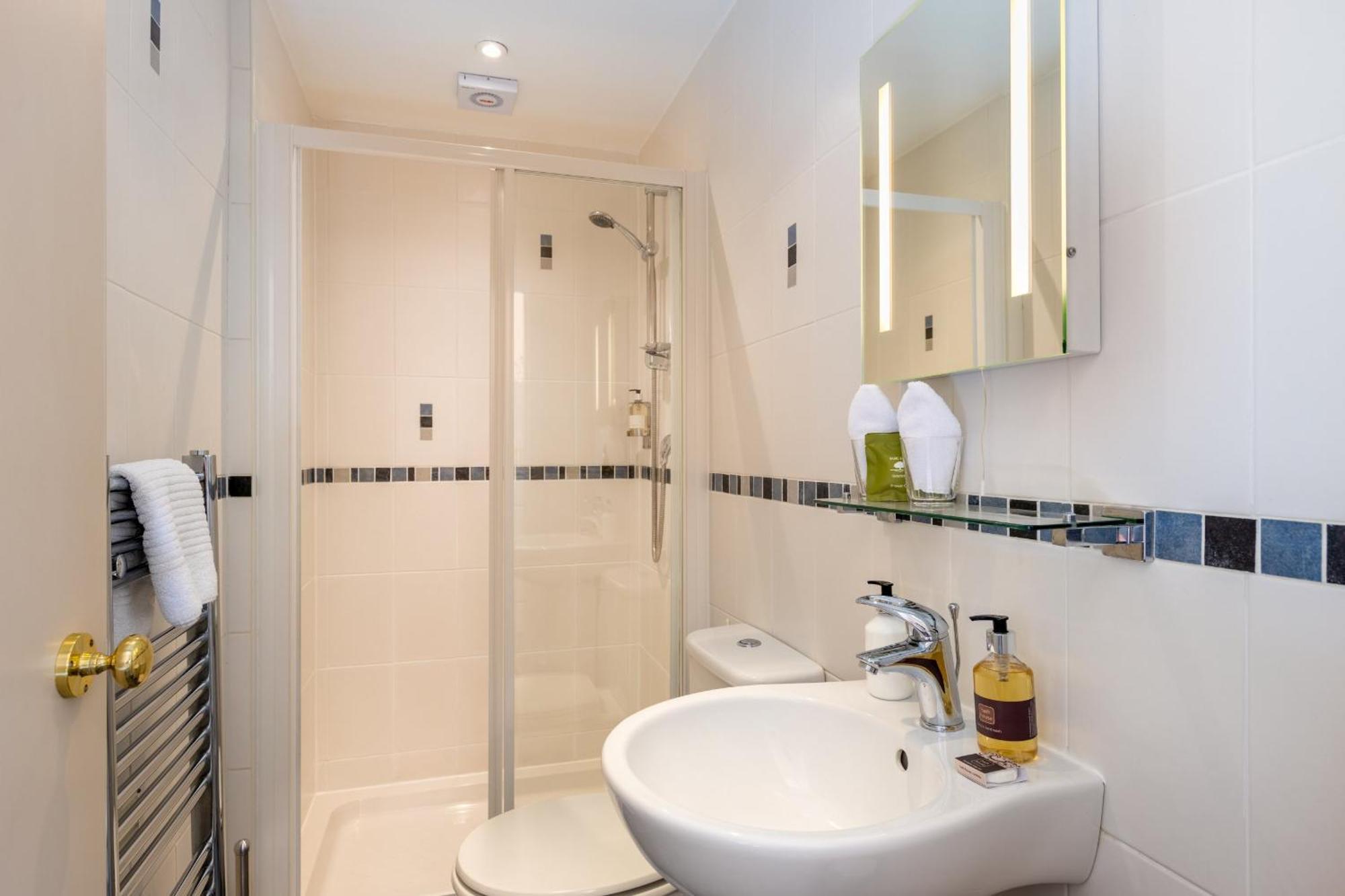 2 Cambridge Villas B & B Амблсайд Номер фото